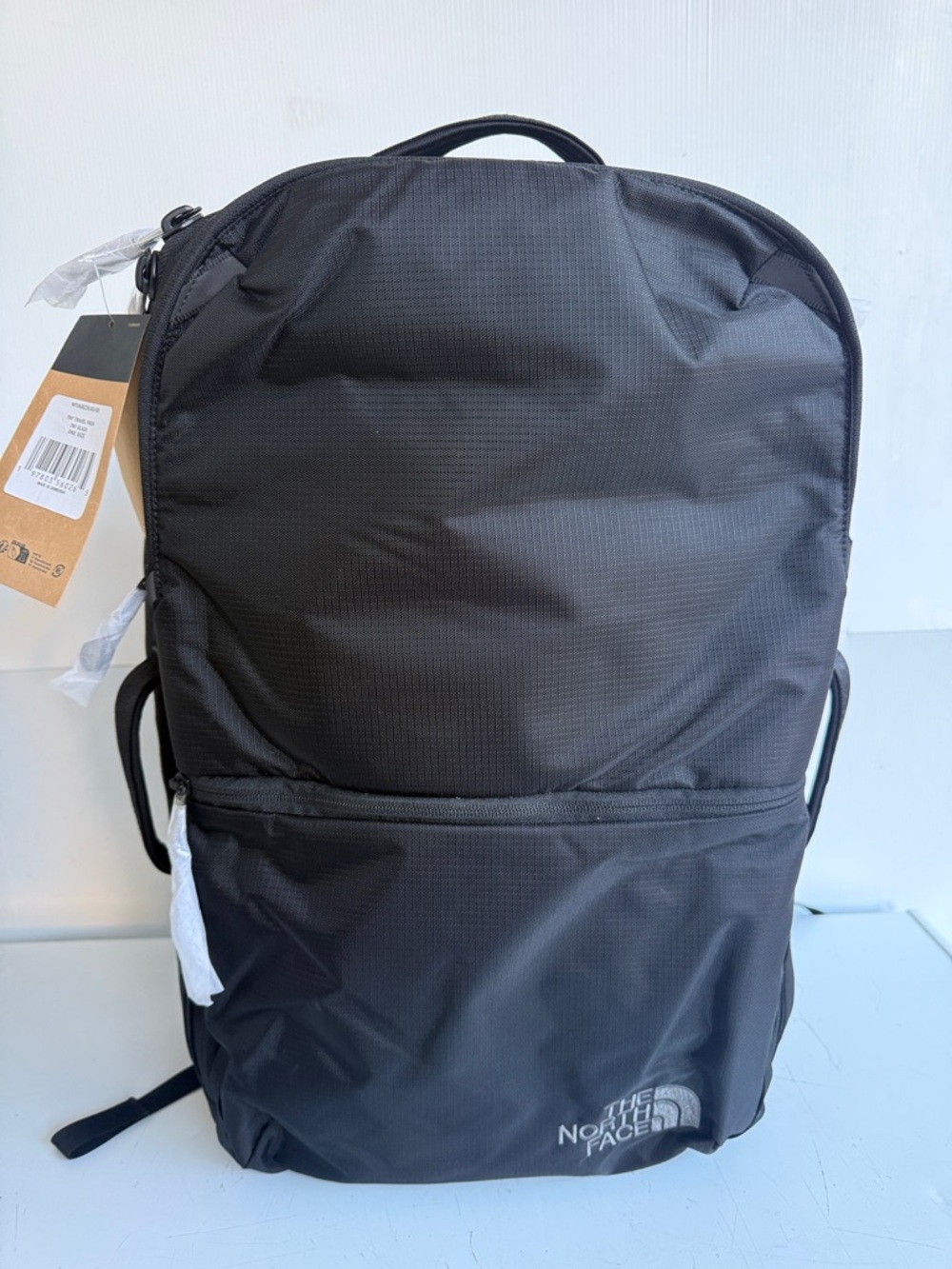 NEW WITH TAGS The North Face 35L Travel Pack Backpack Black Carry On Laptop - Picture 2 of 12